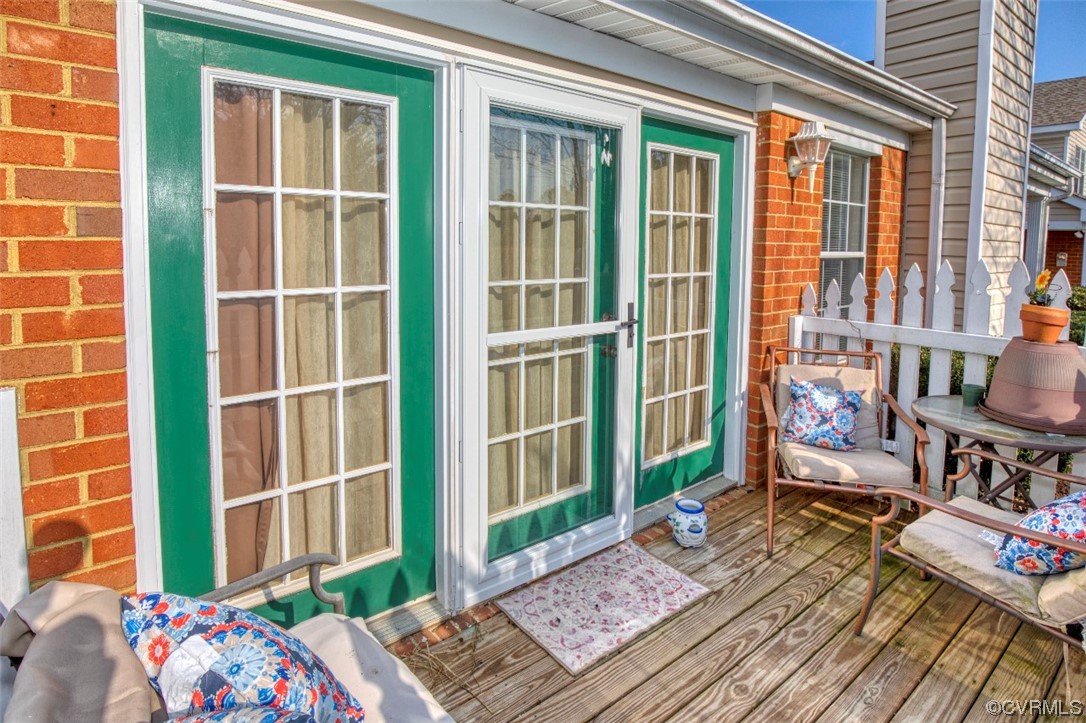 1403 Westgate Circle Williamsburg, VA 23185 - Photo 19 of 42 a front view of a house with a large window