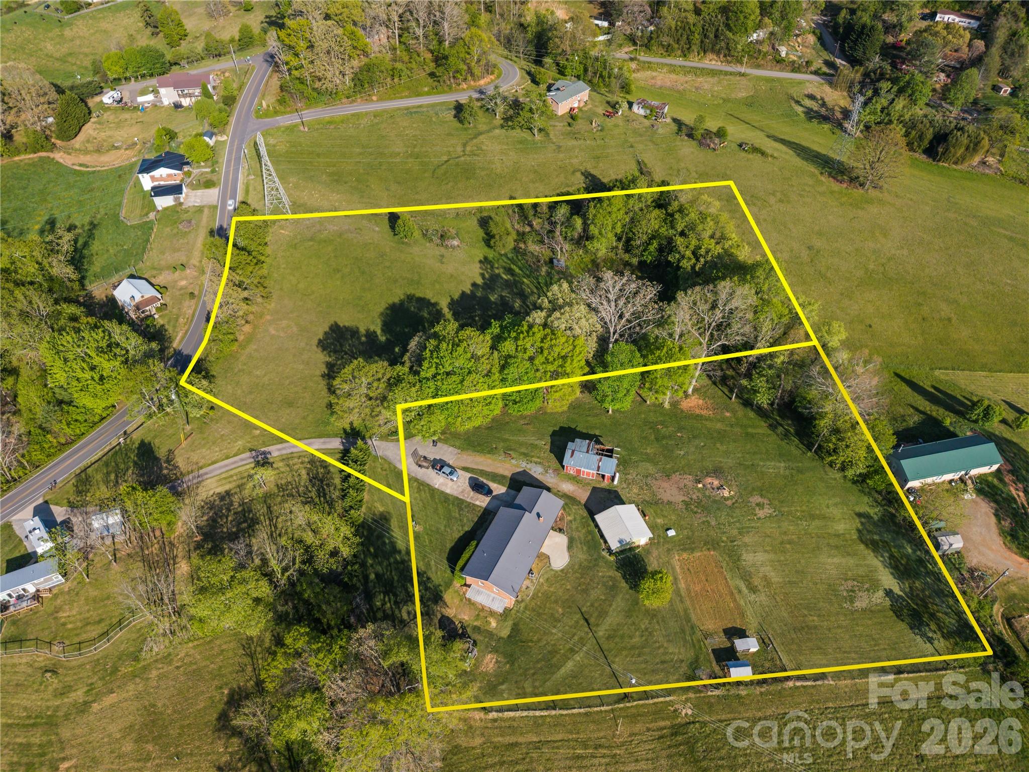 882 Queentown Road Canton, NC 28716 - Photo 3 of 33