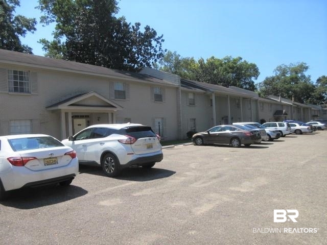 18 South Catherine Street, Unit 19 Mobile, AL 36604 - Photo 2 of 4
