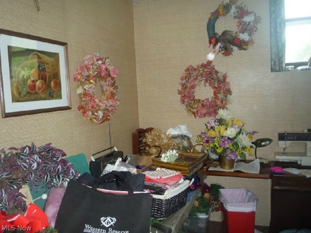 6295 Wolff Road Medina, OH 44256 - Photo 17 of 25 Gallery Image 17