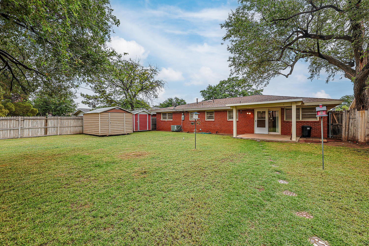 5220 7th Street Lubbock, TX 79416 - Photo 33 of 34 Backyard