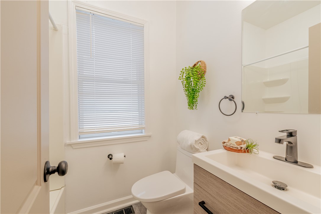 3 Norwood Street Rochester, NY 14607 - Photo 14 of 34