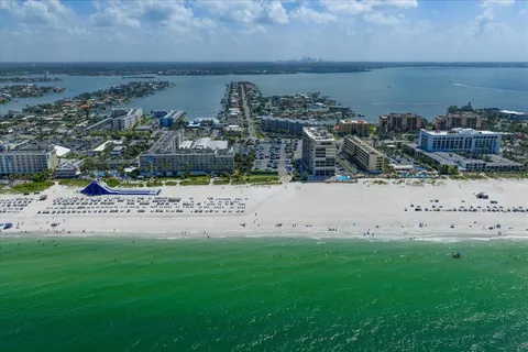 $2,475,000 | 422 55th Avenue, St. Pete Beach, FL 33706