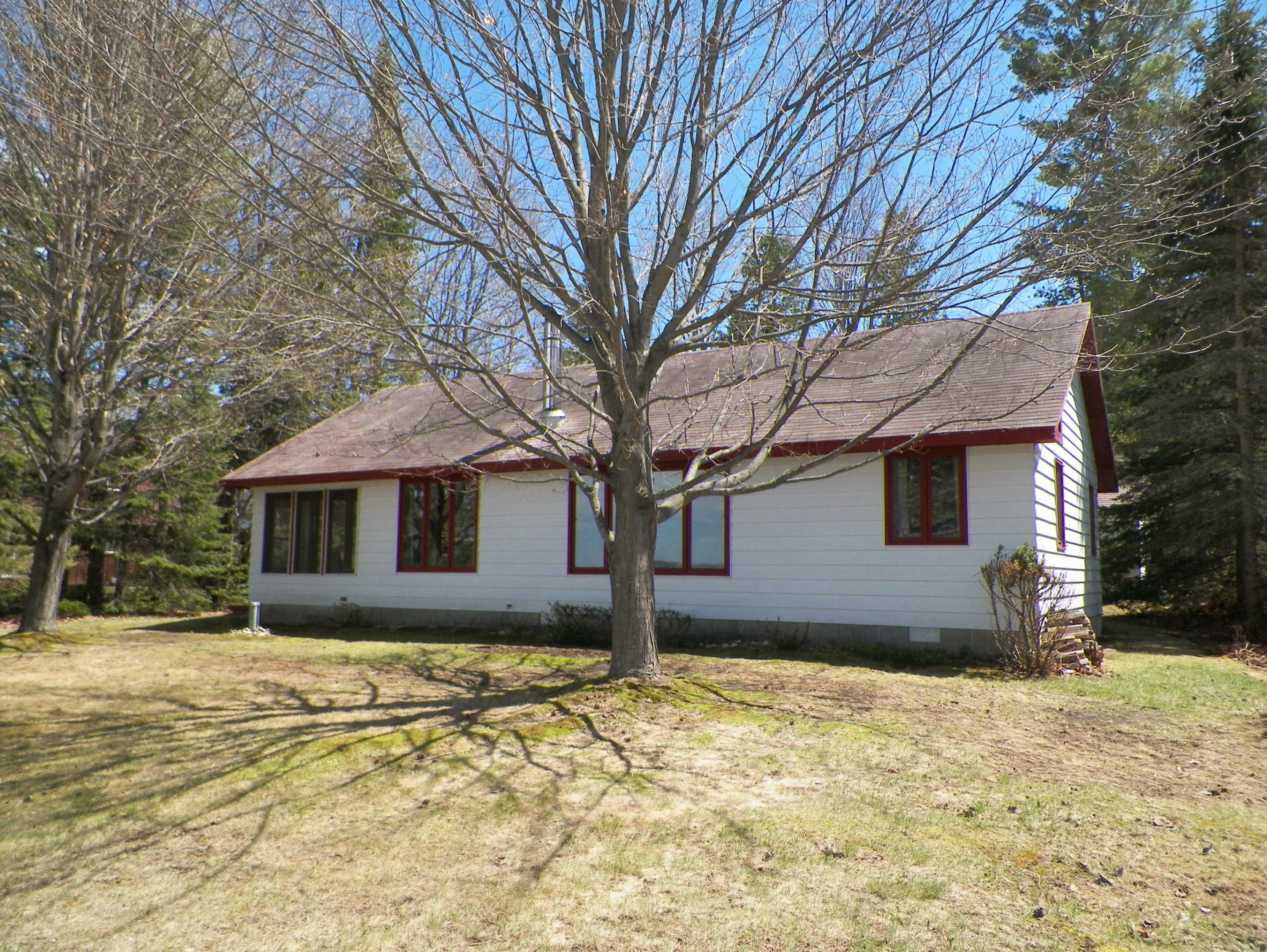 597 Needle Pointe Drive Cheboygan, MI 49721 - Photo 24 of 28 Gallery Image 24