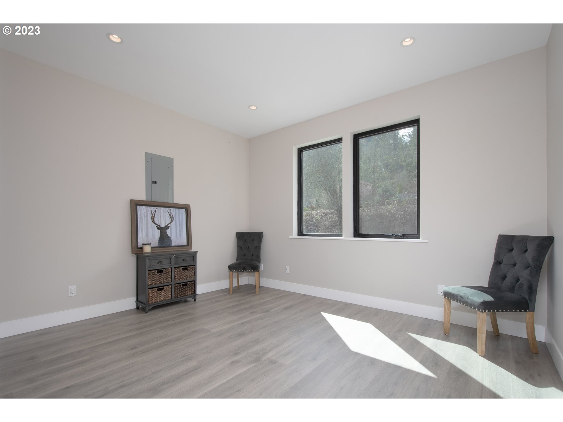 14563 Northwest Larson Road Portland, OR 97231 - Photo 21 of 47 Den/Office