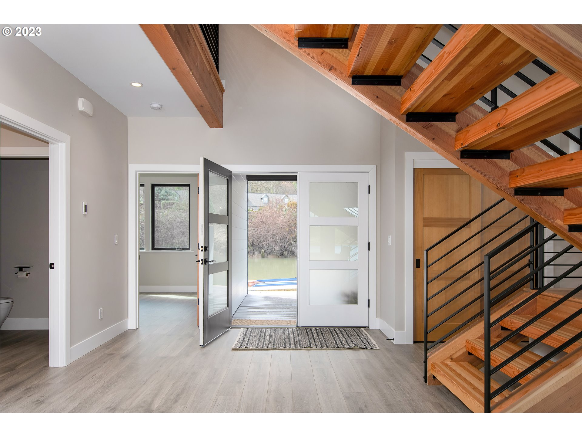 14563 Northwest Larson Road Portland, OR 97231 - Photo 6 of 47