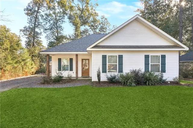 $279,900 | 71060 Lake Placid Drive, Covington, LA 70433