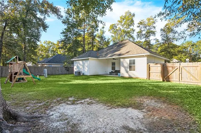 $279,900 | 71060 Lake Placid Drive, Covington, LA 70433