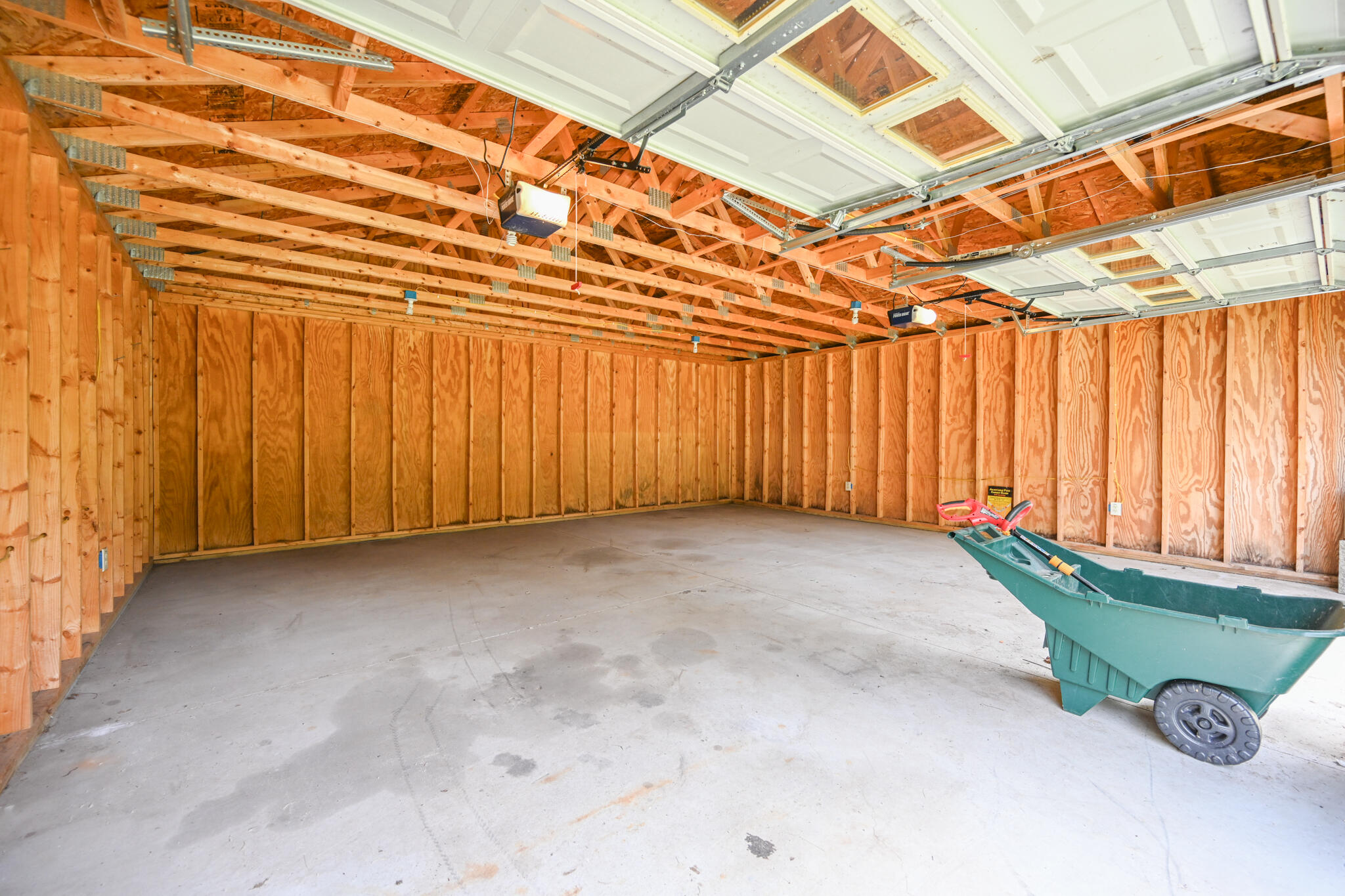6 Garlands Way Limington, ME 04049 - Photo 35 of 46 Garage interior