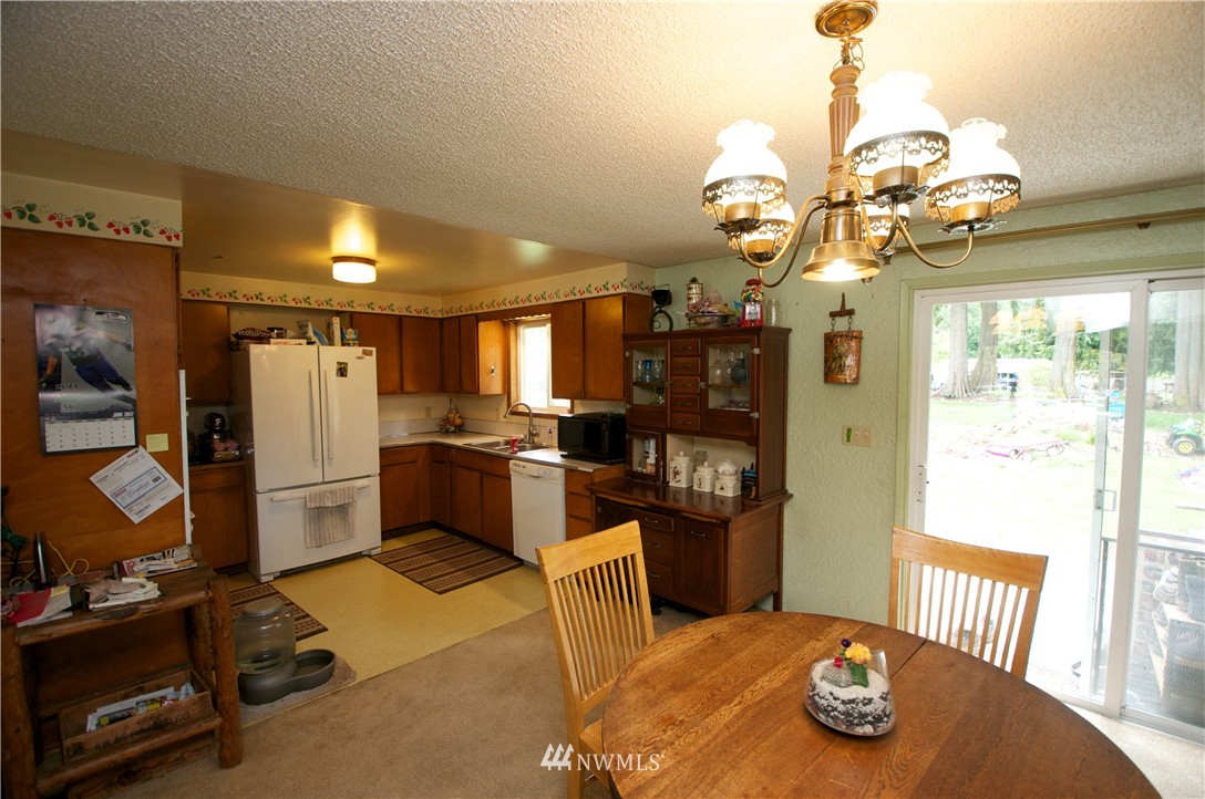 9545 Evergreen Valley Road Southeast Olympia, WA 98513 - Photo 9 of 16 Gallery Image 9