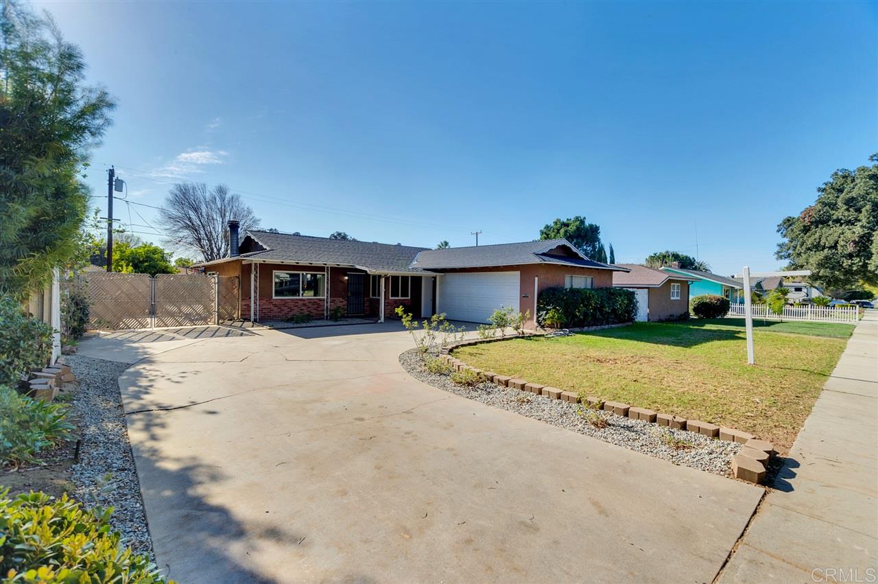 4096 Acacia Street Riverside, CA 92503 - Photo 1 of 24
