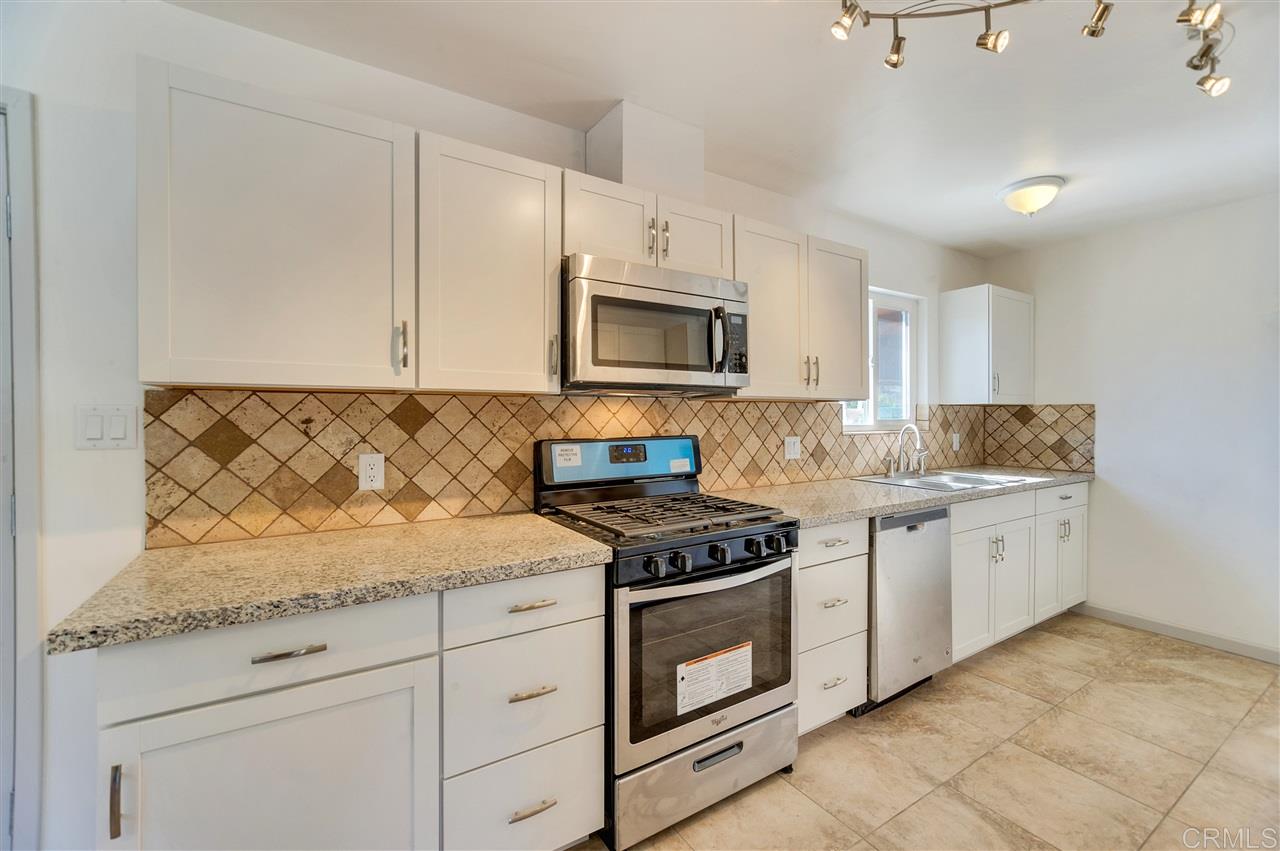 4096 Acacia Street Riverside, CA 92503 - Photo 14 of 24