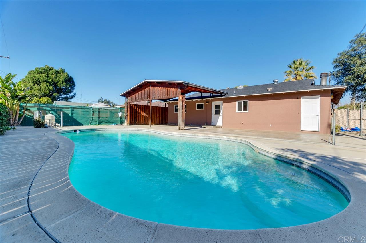 4096 Acacia Street Riverside, CA 92503 - Photo 6 of 24