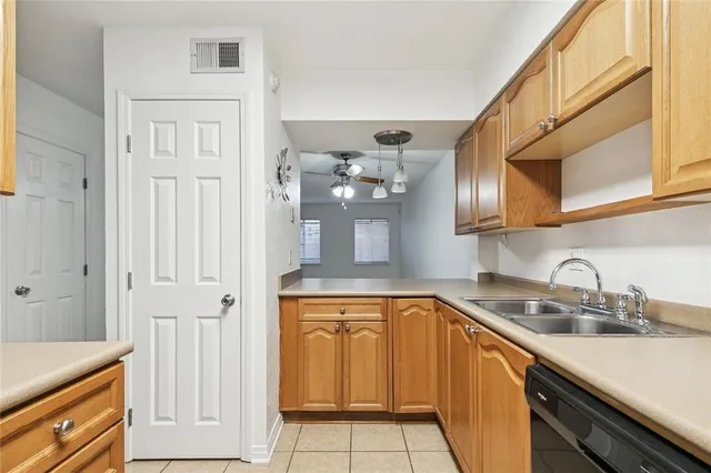 $1,600 | 4059 Division Street, Metairie, LA 70002