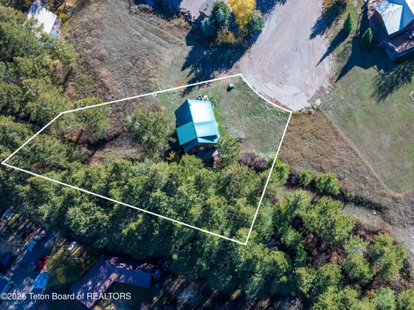 $795,000 | 681 Overlook Circle, Alpine, WY 83128