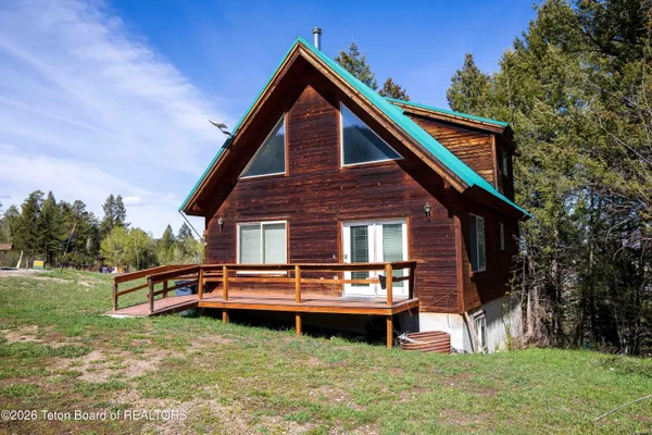 $795,000 | 681 Overlook Circle, Alpine, WY 83128