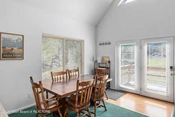$795,000 | 681 Overlook Circle, Alpine, WY 83128
