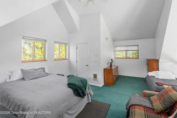 $795,000 | 681 Overlook Circle, Alpine, WY 83128