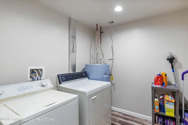 $795,000 | 681 Overlook Circle, Alpine, WY 83128