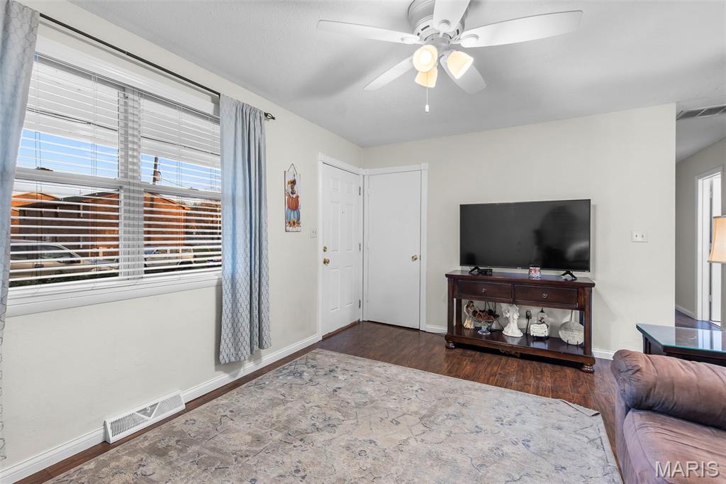 111 Tracy Street Jackson, MO 63755 - Photo 4 of 18