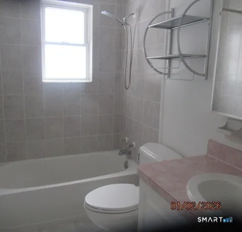 $1,400 | 152 Surrey Drive, Unit 156, Bristol, CT 06010