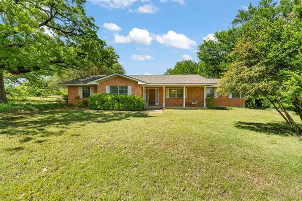 $725,000 | 6265 County Road 305, Grandview, TX 76050