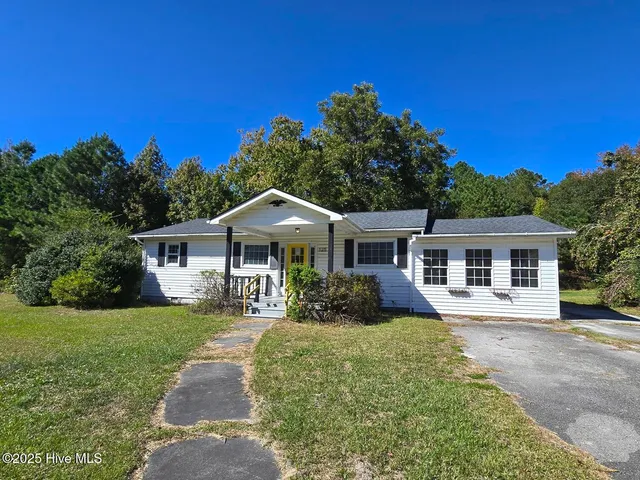 $149,000 | 125 Great Lake Road, Maysville, NC 28555