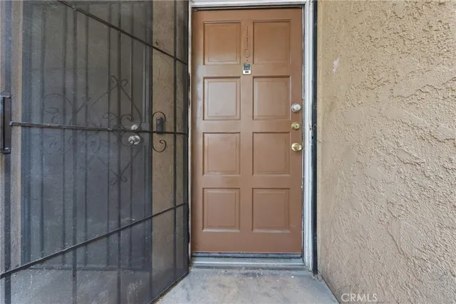 $470,000 | 1001 West MacArthur Boulevard, Unit 110, Santa Ana, CA 92707