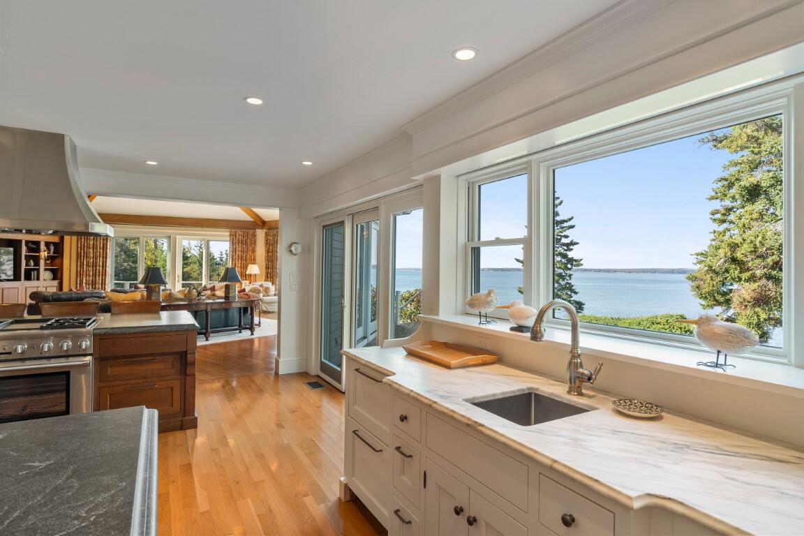 31 Moores Point Road Southport, ME 04576 - Photo 12 of 46 12