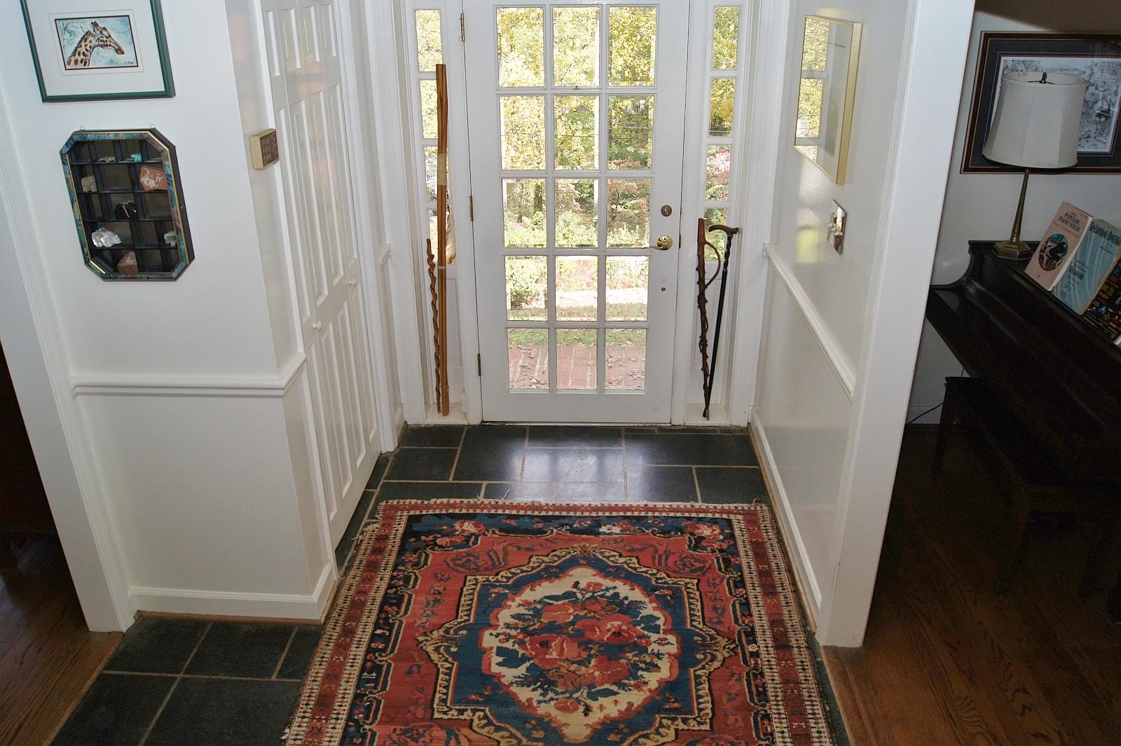 726 Wildwood Road Southwest Roanoke, VA 24014 - Photo 4 of 23 INTERIOR
