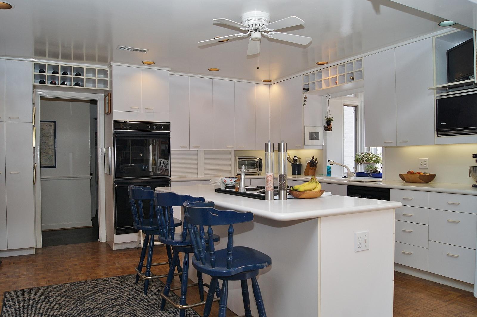 726 Wildwood Road Southwest Roanoke, VA 24014 - Photo 9 of 23 INTERIOR