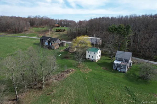 $464,500 | 299-301 Stump Pond Road, Livingston Manor, NY 12758