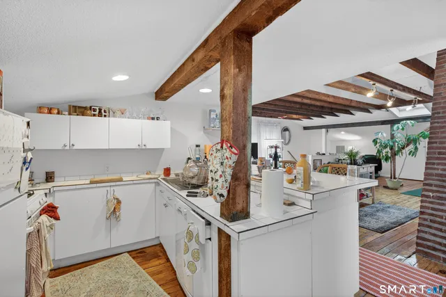 $1,595,000 | 81 Edwards Street, New Haven, CT 06511