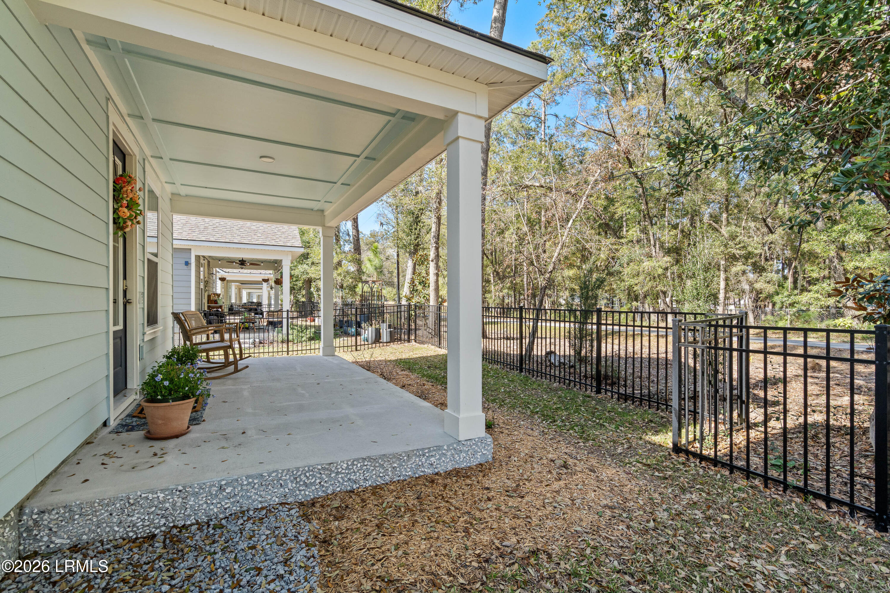 158 Baynard Road Beaufort, SC 29906 - Photo 9 of 52 158 Baynard-8