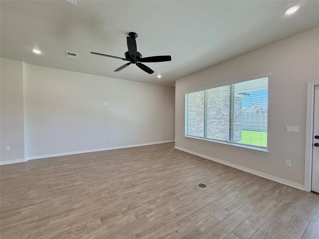 130 Lasso Loop Lorena, TX 76655 - Photo 20 of 32