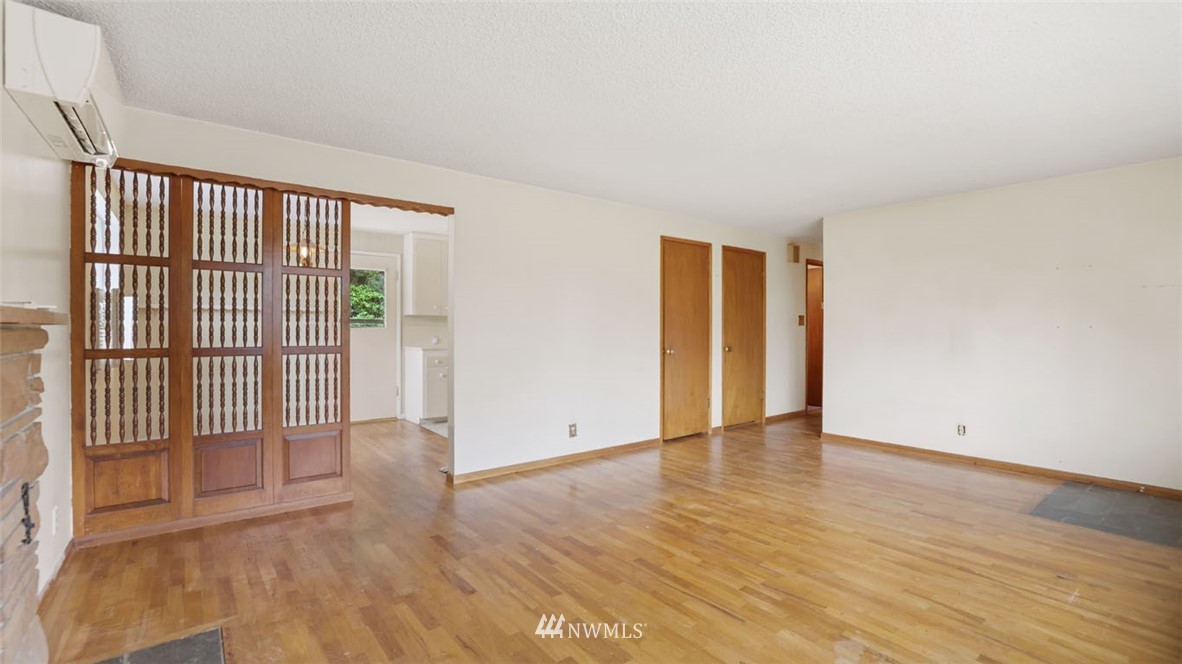 17524 Southeast 134th Street Renton, WA 98059 - Photo 7 of 28