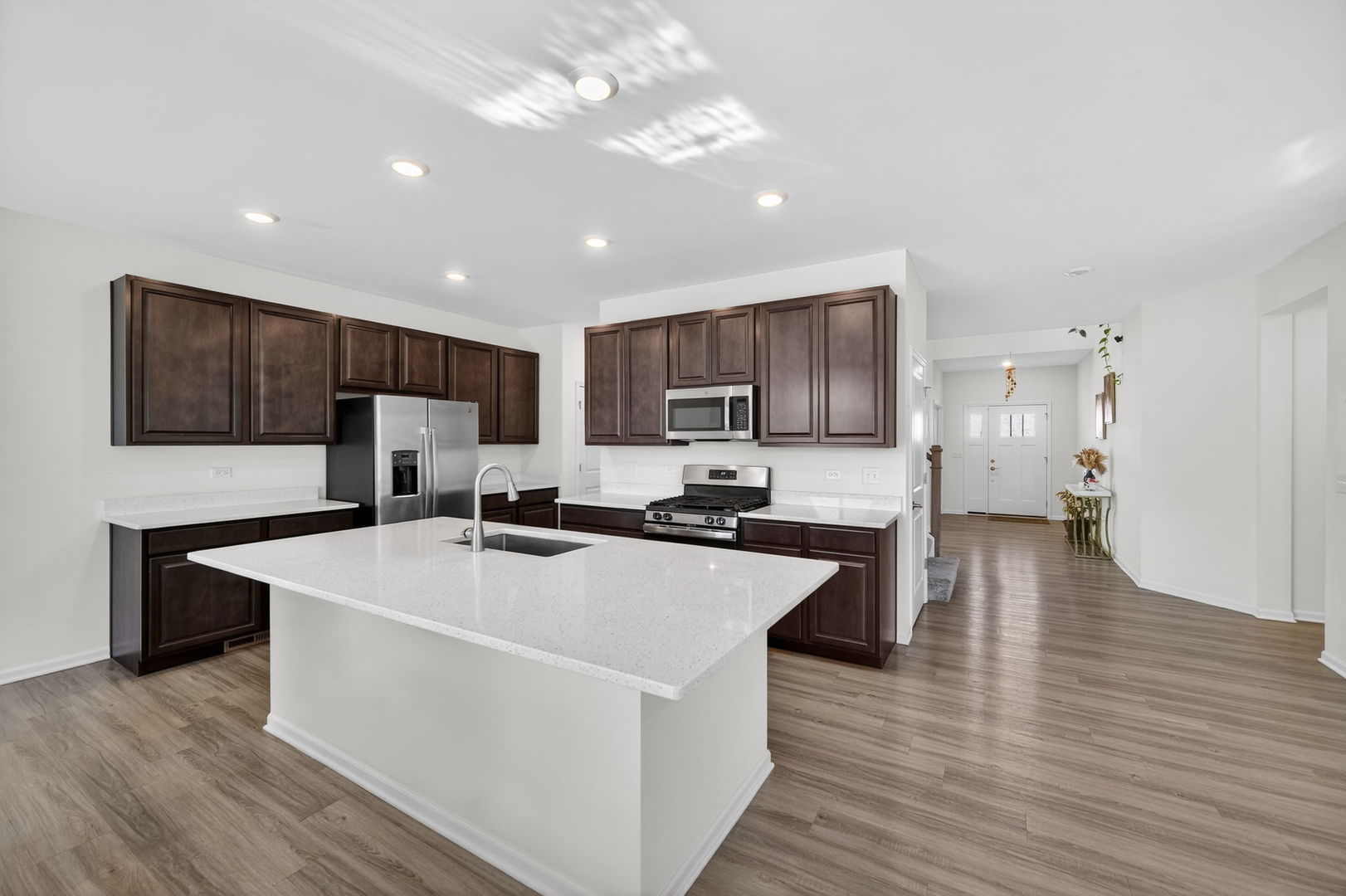 3803 Ivy Lane Elgin, IL 60124 - Photo 14 of 43