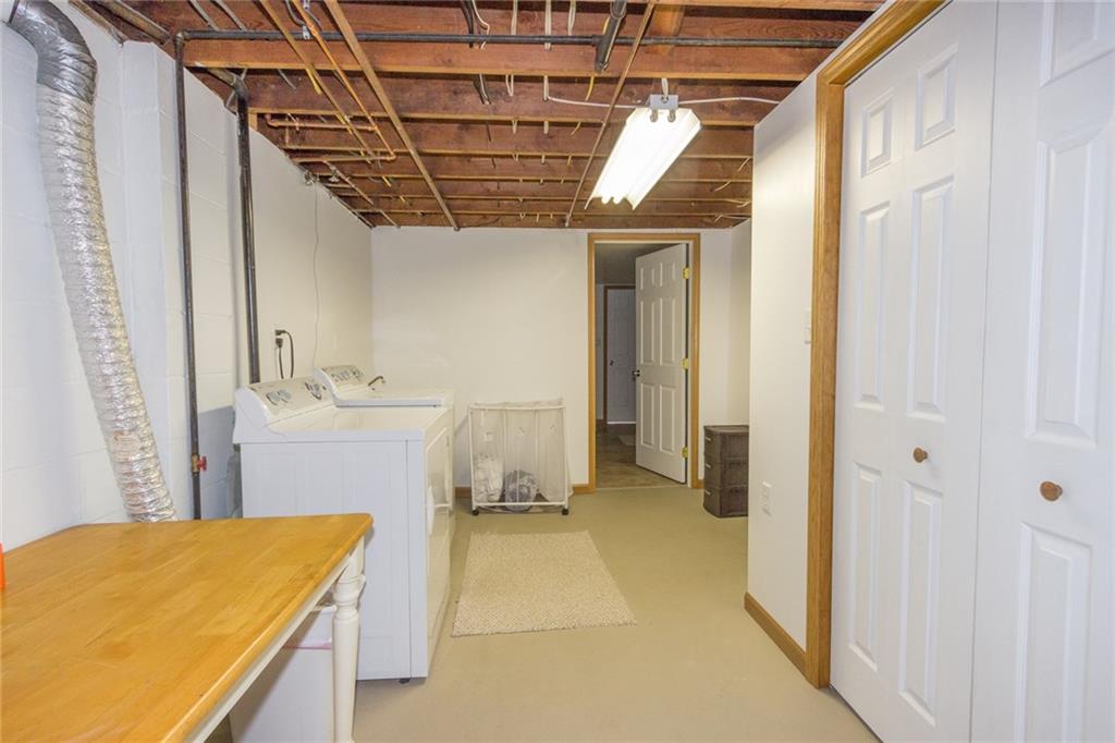 882 Chapel Road Aliquippa, PA 15001 - Photo 16 of 20 Gallery Image 16