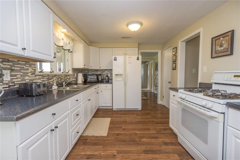 882 Chapel Road Aliquippa, PA 15001 - Photo 7 of 20 Gallery Image 7