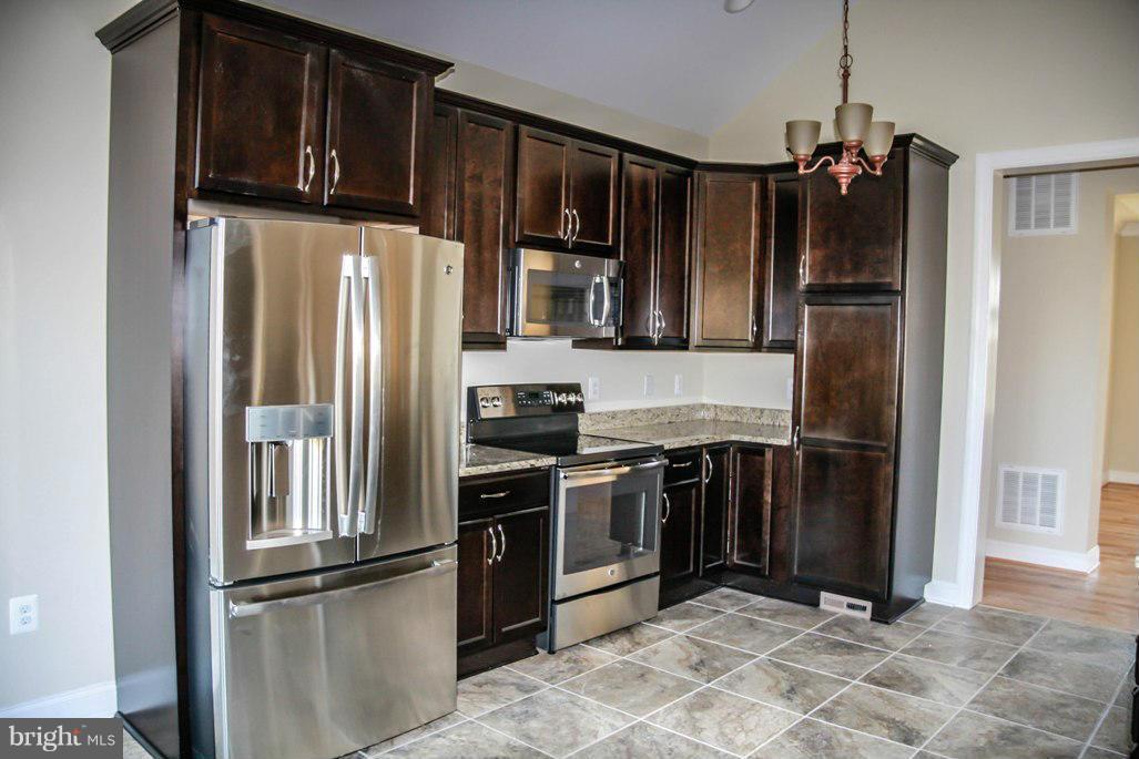 4251 Apple Pie Ridge Road Winchester, VA 22603 - Photo 14 of 26 Kitchen