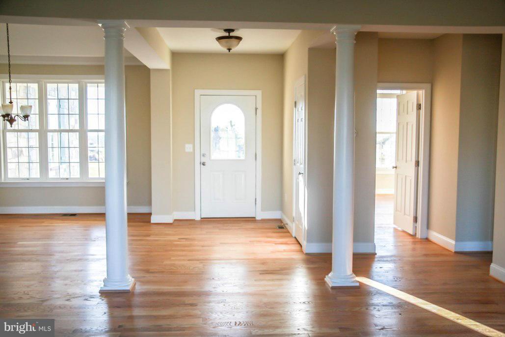 4251 Apple Pie Ridge Road Winchester, VA 22603 - Photo 9 of 26 Interior (General)