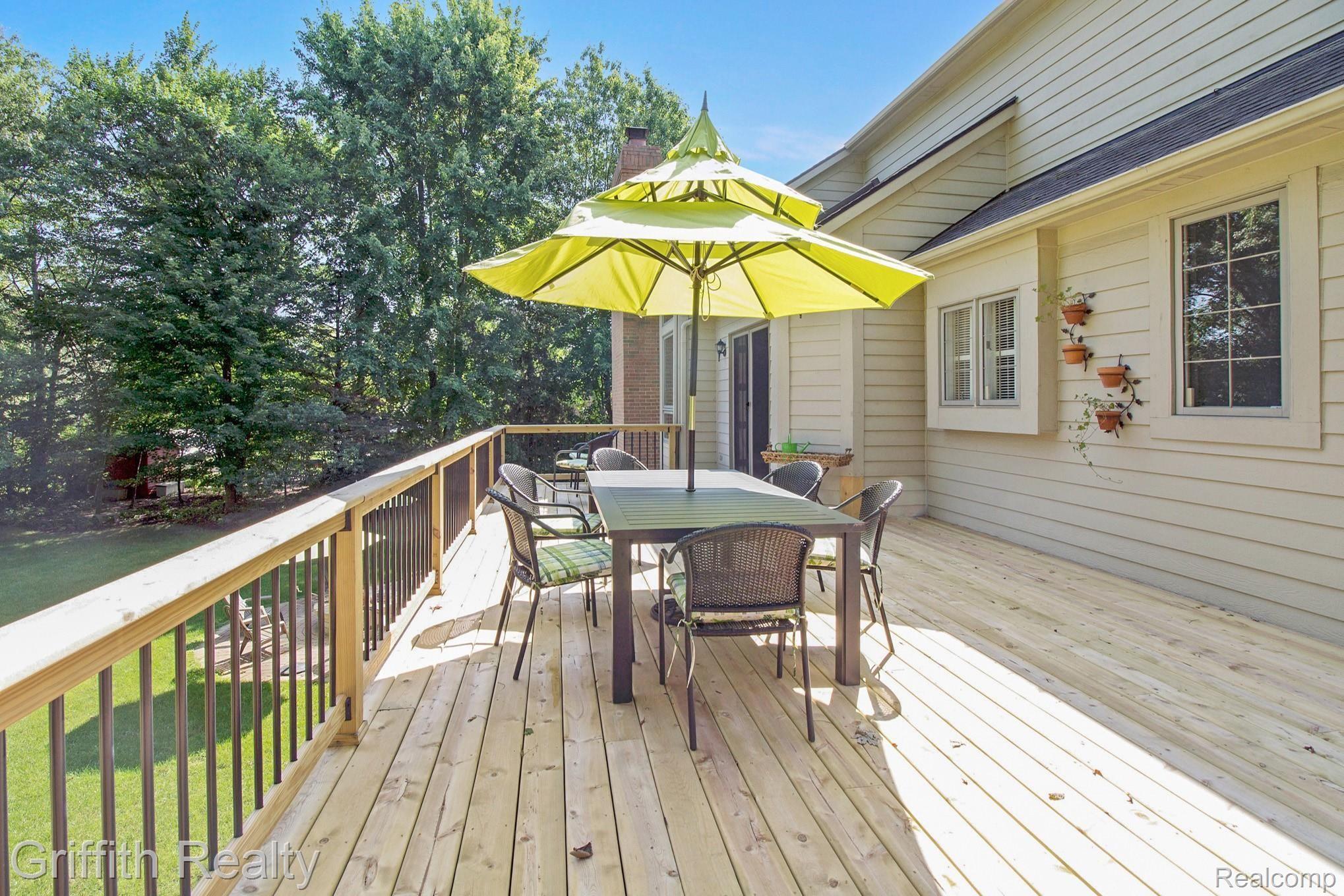 9617 Quail Ridge Run Brighton, MI 48114 - Photo 25 of 29 IMG_6810.jpg