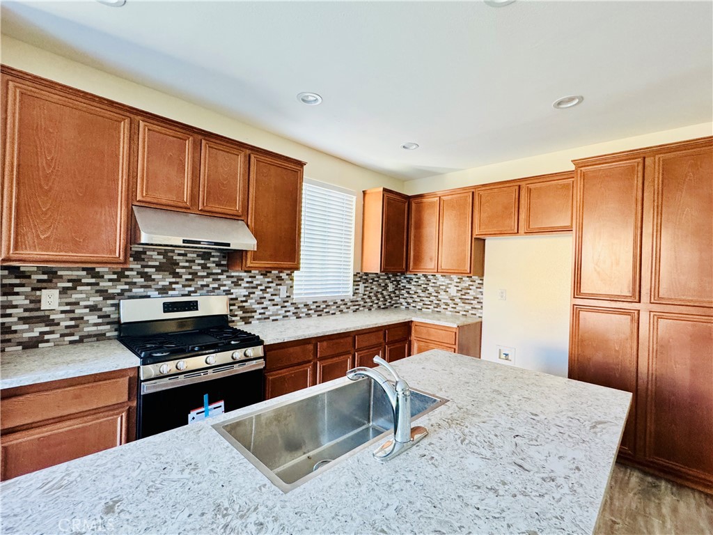 9329 Sable Ridge Avenue Hesperia, CA 92345 - Photo 11 of 32