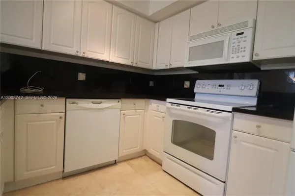 $1,800 | 4836 Highway 7, Unit 5207, Coconut Creek, FL 33073