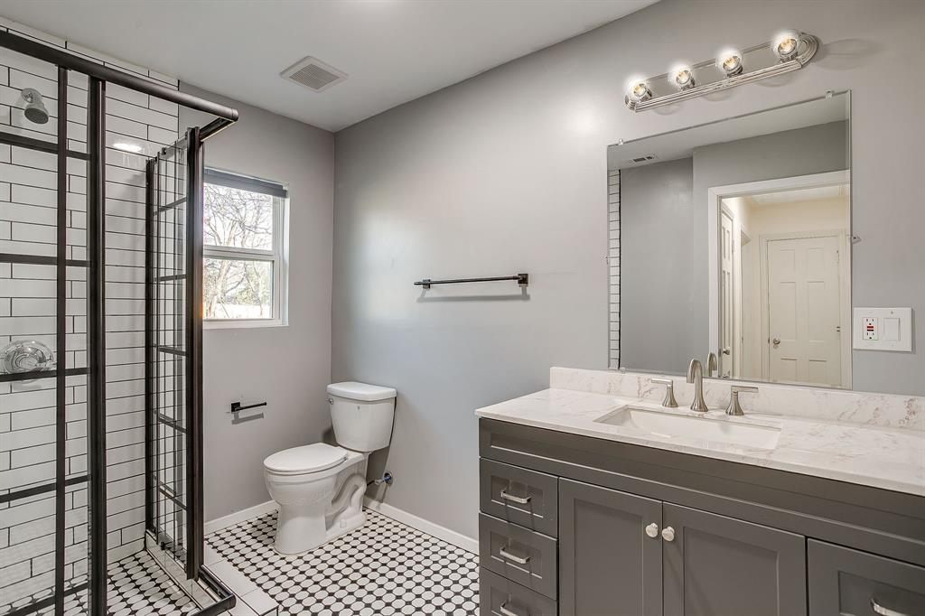 4912 Almena Road River Oaks, TX 76114 - Photo 17 of 20