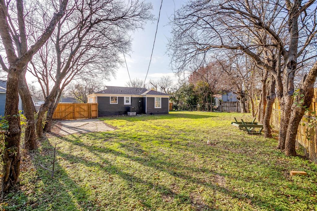 4912 Almena Road River Oaks, TX 76114 - Photo 19 of 20