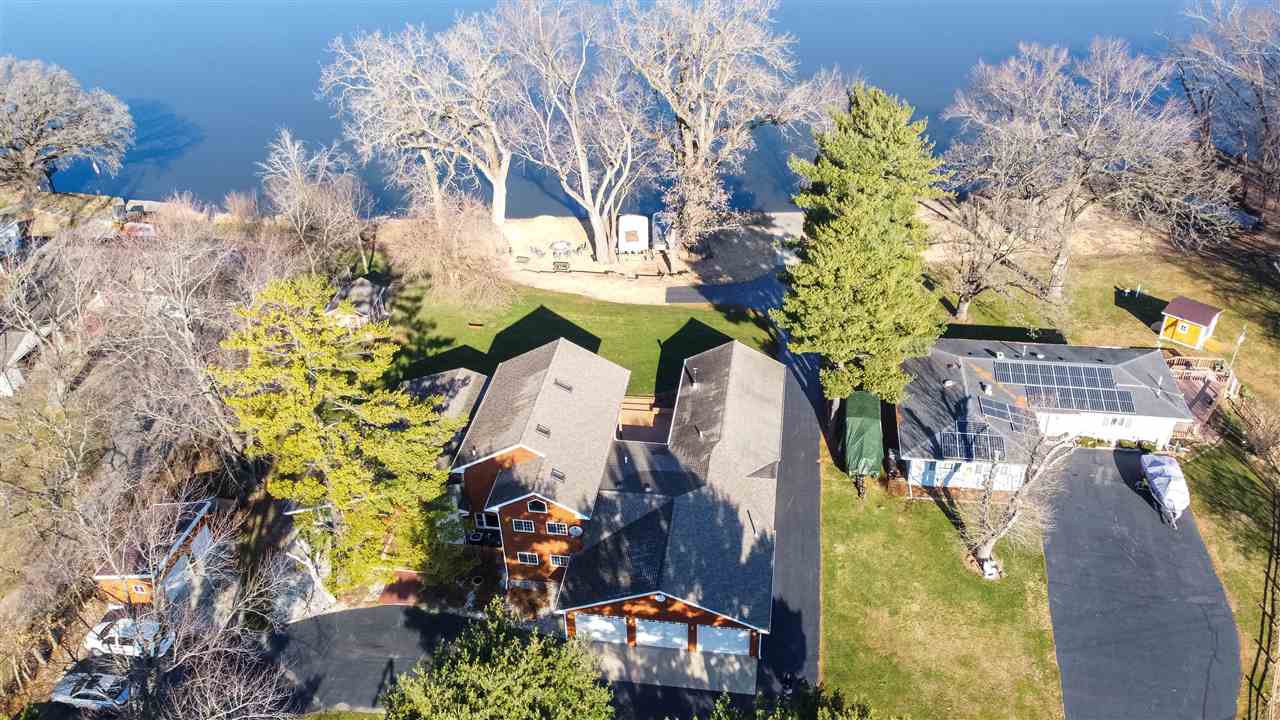 7372 North River Road Byron, IL 61010 - Photo 2 of 40 a view of yard