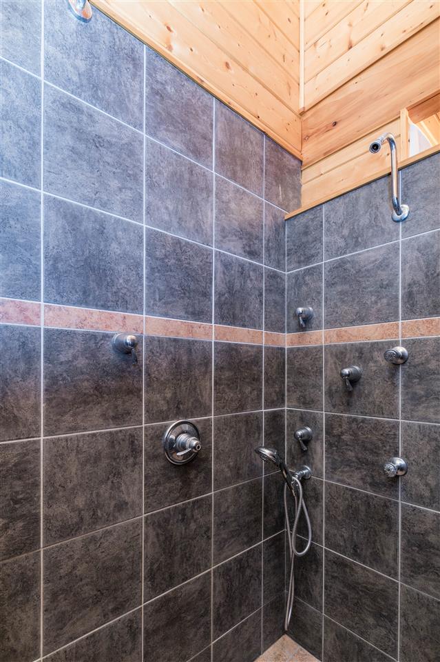 7372 North River Road Byron, IL 61010 - Photo 23 of 40 a bathroom with a shower