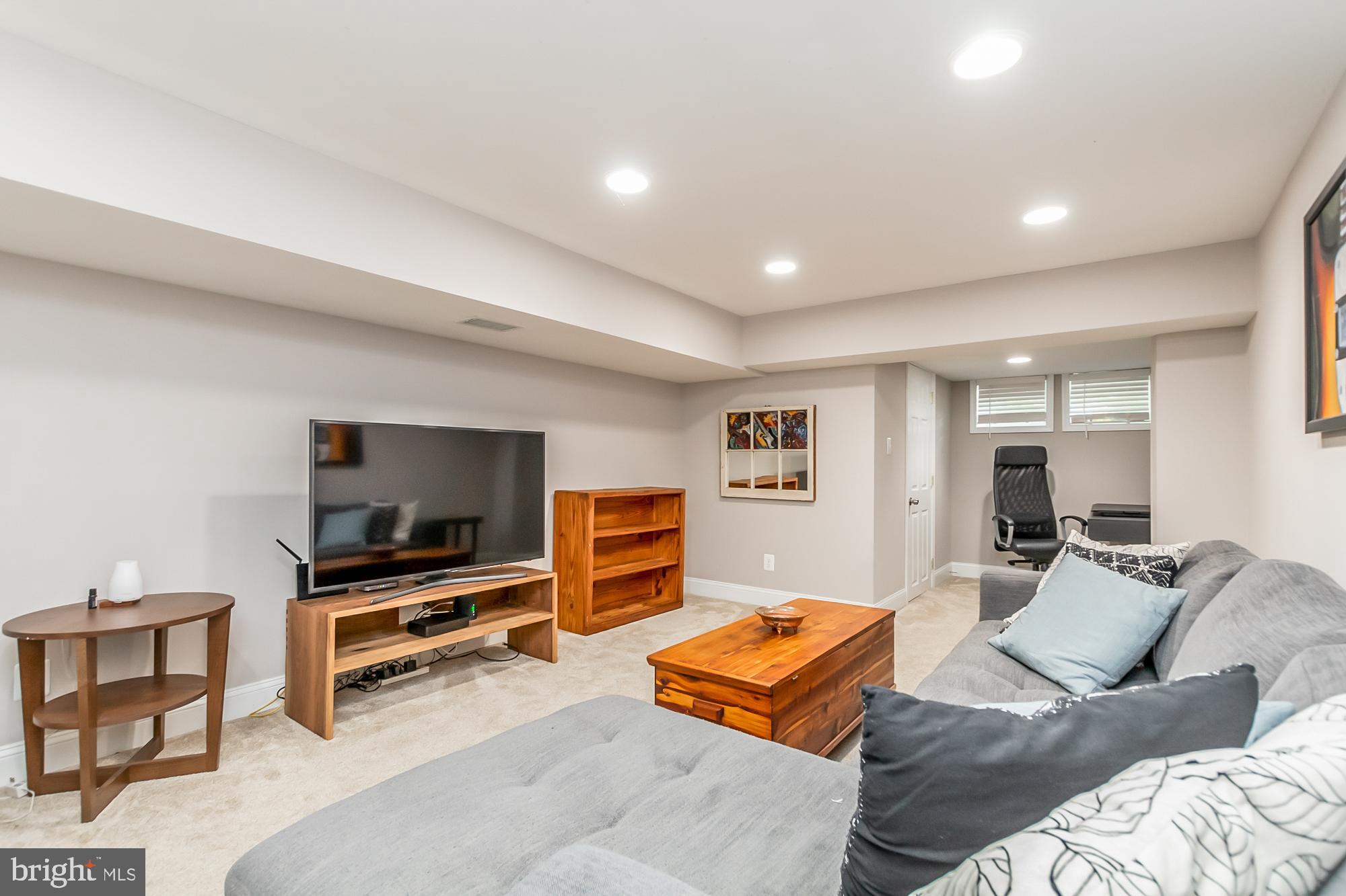 3663 Chestnut Avenue Baltimore, MD 21211 - Photo 34 of 50