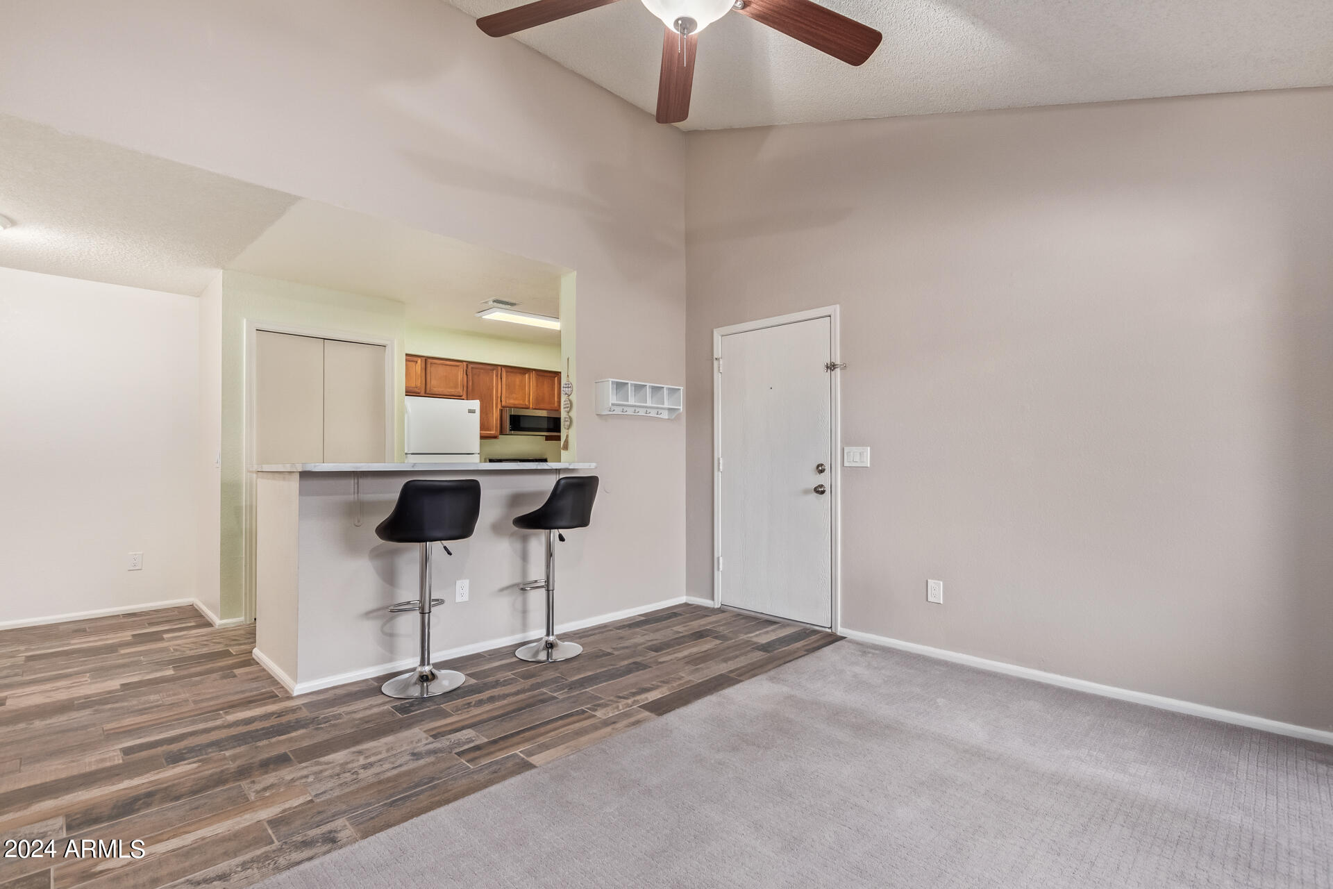 533 West Guadalupe Road, Unit 2046 Mesa, AZ 85210 - Photo 5 of 29 a view of kitchen and utility room